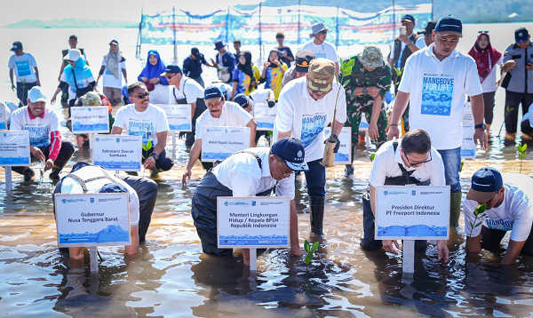 Menteri LH Jumhur: Semua Kegiatan Usaha Harus Investasi Pemulihan Lingkungan mlh.png